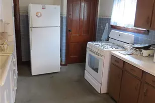 103 4th St NW, Carrollton, OH 44615 - Photo 6