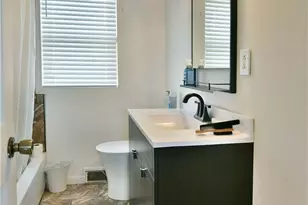 2401 Stewart Dr NW, Warren, OH 44485 - Photo 36