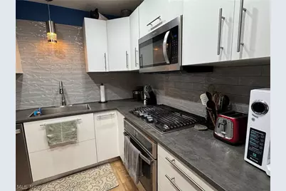 951 Kirkwall Drive, Akron, OH 44321 - Photo 24