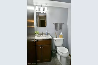 9271 Hillview Drive NE, Warren, OH 44484 - Photo 42