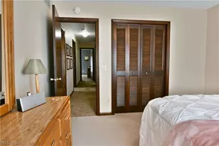 9271 Hillview Dr NE, Warren, OH 44484 - Photo 22