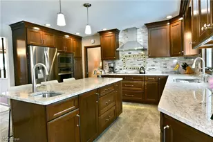 9271 Hillview Dr NE, Warren, OH 44484 - Photo 16