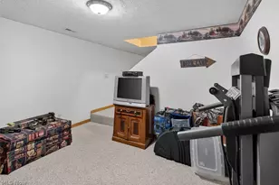 9265 Georgetown St, Louisville, OH 44641 - Photo 32