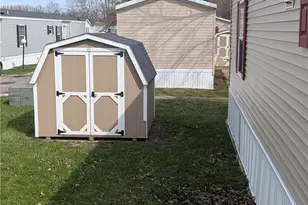 235 Cedar Brook Dr, Elyria, OH 44035 - Photo 2