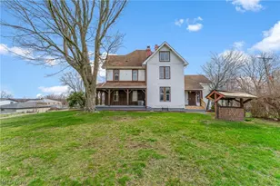 563 Geneva Ave, Struthers, OH 44471 - Photo 2