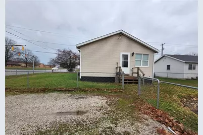 3002 Harmont Avenue NE, Canton, OH 44705 - Photo 8