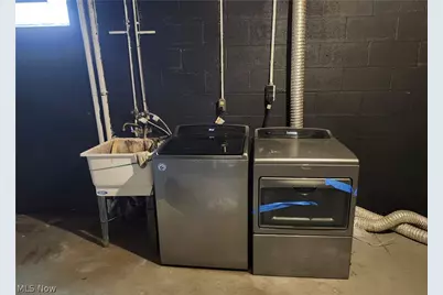 3002 Harmont Avenue NE, Canton, OH 44705 - Photo 24