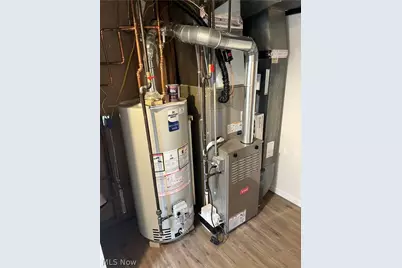 2496 Vollmer Avenue, Youngstown, OH 44451 - Photo 16