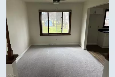 2496 Vollmer Avenue, Youngstown, OH 44451 - Photo 6