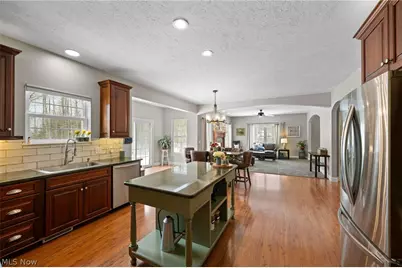 10960 Eden Park Drive, Chardon, OH 44024 - Photo 12