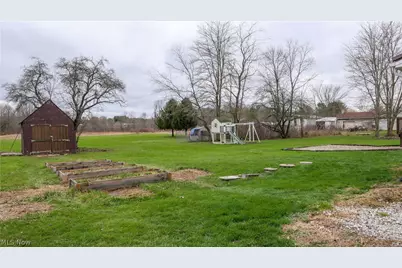 8698 Pierce Road, Garrettsville, OH 44231 - Photo 32