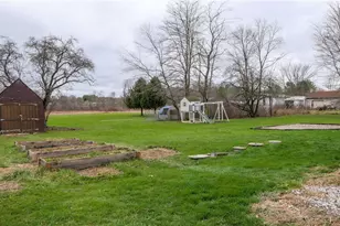 8698 Pierce Rd, Garrettsville, OH 44231 - Photo 32