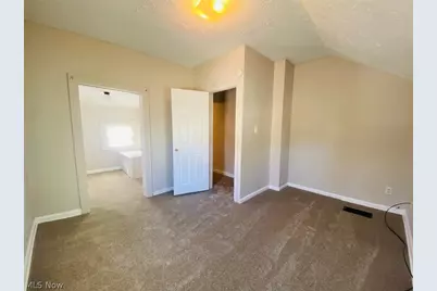 748 Merton Avenue, Akron, OH 44306 - Photo 14