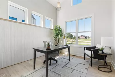 550 Woodlands Glen Avenue, Hartville, OH 44632 - Photo 6