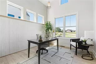 550 Woodlands Gln Ave, Hartville, OH 44632 - Photo 6