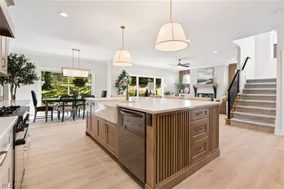 550 Woodlands Glen Avenue, Hartville, OH 44632 - Photo 20