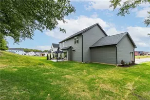 550 Woodlands Gln Ave, Hartville, OH 44632 - Photo 44