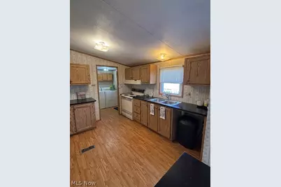 12860 Mayfield Road #117, Chardon, OH 44024 - Photo 8