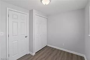 727 Fairwood Blvd, Elyria, OH 44035 - Photo 8