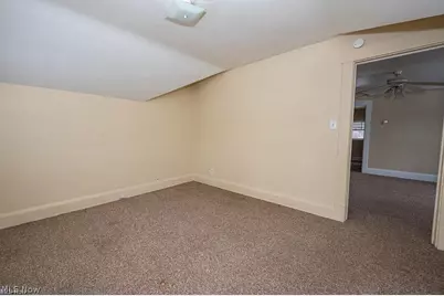 3114 Neosho Road #up, Youngstown, OH 44511 - Photo 10