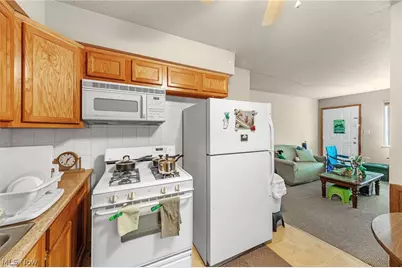 37 & 39 W Woodsdale Avenue, Akron, OH 44301 - Photo 6