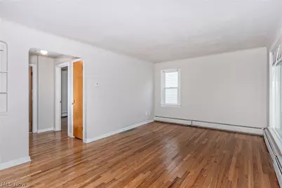 25370 Drakefield Avenue, Euclid, OH 44132 - Photo 8