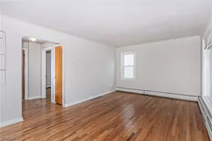 25370 Drakefield Ave, Euclid, OH 44132 - Photo 8