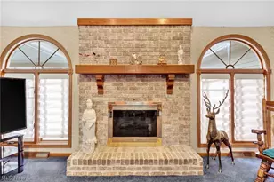 9421 Rainbow Ln, North Royalton, OH 44133 - Photo 6