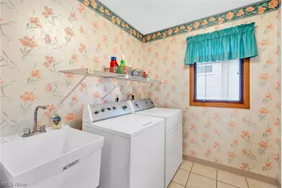 9421 Rainbow Lane, North Royalton, OH 44133 - Photo 24