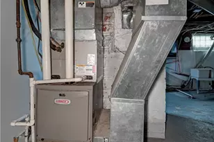 1379 Maryland Ave SW, Canton, OH 44710 - Photo 26