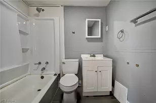 1379 Maryland Ave SW, Canton, OH 44710 - Photo 18