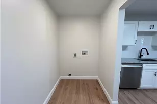 13325 Carrington Ave, Loveland, OH 44135 - Photo 20