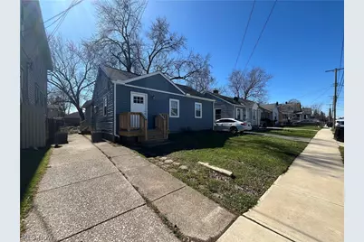 13325 Carrington Avenue, Loveland, OH 44135 - Photo 2