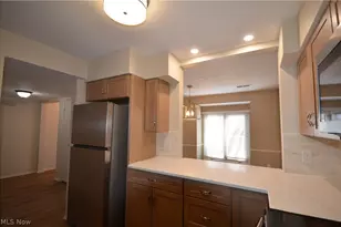 6933 W Fitzwater Rd, Brecksville, OH 44141 - Photo 8