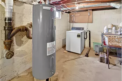 11701 Sarbaugh Street SW, Massillon, OH 44647 - Photo 38