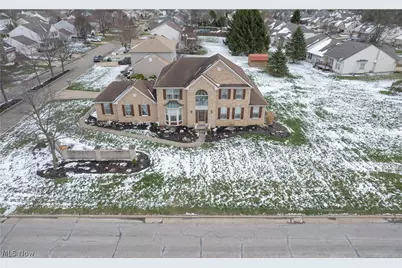 4514 Plain Center Avenue NE, Canton, OH 44714 - Photo 2