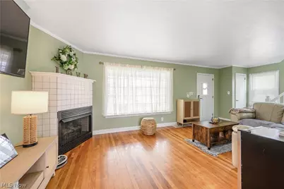 253 Pierce Avenue, Cuyahoga Falls, OH 44221 - Photo 18