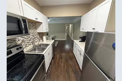 3186 Euclid Heights Boulevard #1, Cleveland Heights, OH 44118 - Photo 4