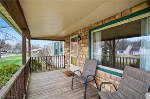 1852 Fairview Ct, Salem, OH 44460 - Photo 2