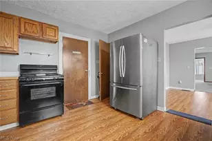 406 Moody St, Akron, OH 44305 - Photo 18