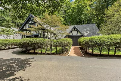 7020 S Woodland Road, Chagrin Falls, OH 44022 - Photo 1