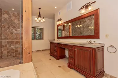 7020 S Woodland Road, Chagrin Falls, OH 44022 - Photo 18