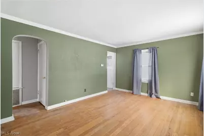 282 Schrop Avenue, Akron, OH 44312 - Photo 6