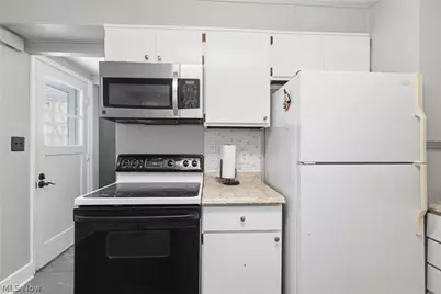 282 Schrop Avenue, Akron, OH 44312 - Photo 4