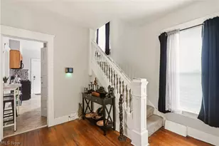 975 Raymond St, Akron, OH 44307 - Photo 4