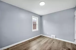 3202 Parklane Dr, Parma, OH 44134 - Photo 18