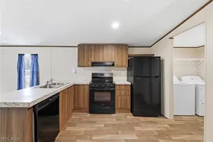 2201 Marion-Melmore Rd, Bucyrus, OH 44820 - Photo 4