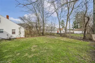 16215 Miles Ave, Loveland, OH 44128 - Photo 40