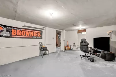 16215 Miles Avenue, Loveland, OH 44128 - Photo 34