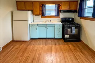 165 Piccadilly St, Campbell, OH 44405 - Photo 16